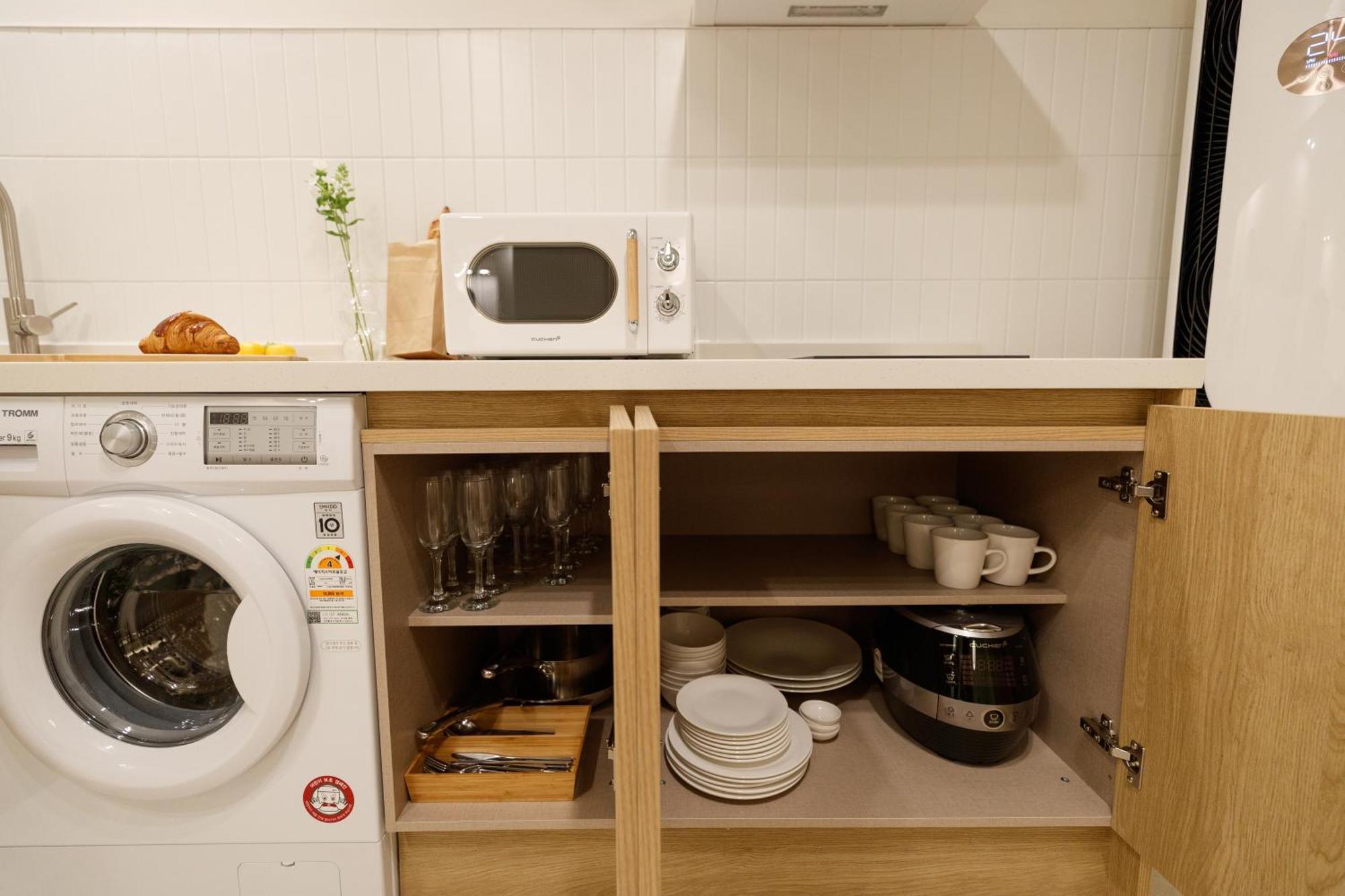 White Linen House Apartment Seoul Bilik gambar