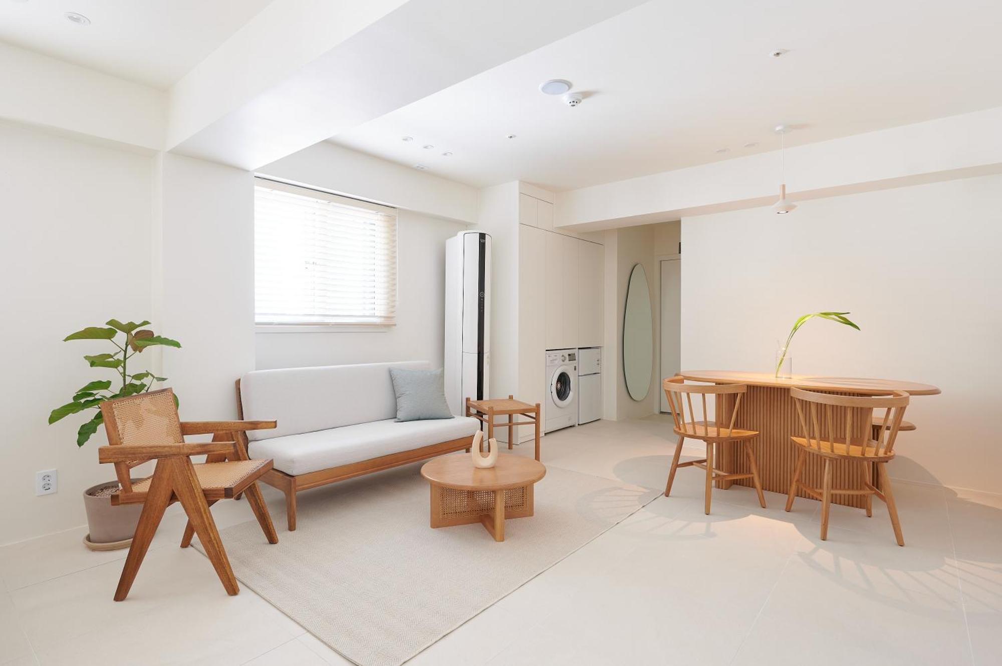 White Linen House Apartment Seoul Bilik gambar